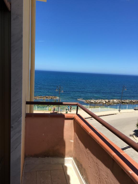 Appartement Vista Mare à Trappeto  Extérieur photo